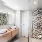 Tatil Evi Chic Dream Home, Rooftop Bbq, 9 Pools, Golf Views *