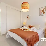 Chic Dream Home, Rooftop Bbq, 9 Pools, Golf Views Tatil Evi Marbella