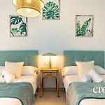Chic Dream Home, Rooftop Bbq, 9 Pools, Golf Views * Marbella