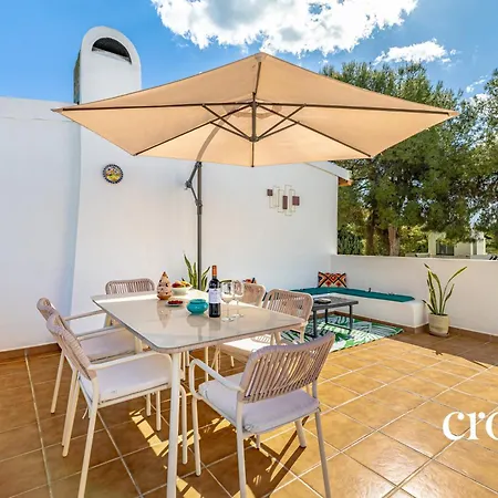 Tatil Evi Chic Dream Home, Rooftop Bbq, 9 Pools, Golf Views *
