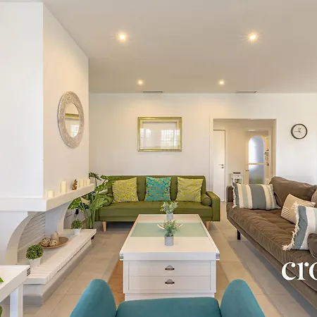 Semesterbostad Chic Dream Home, Rooftop Bbq, 9 Pools, Golf Views