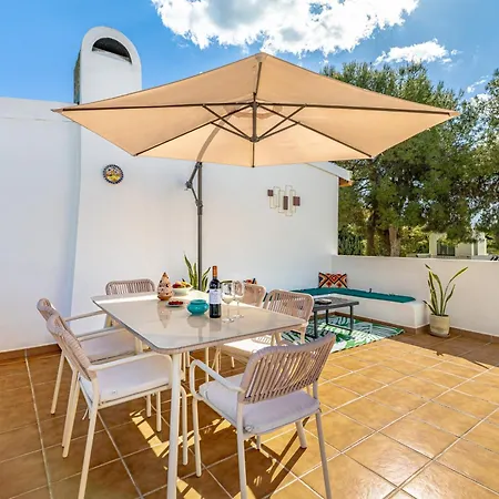 Casa de Férias Chic Dream Home, Rooftop Bbq, 9 Pools, Golf Views *