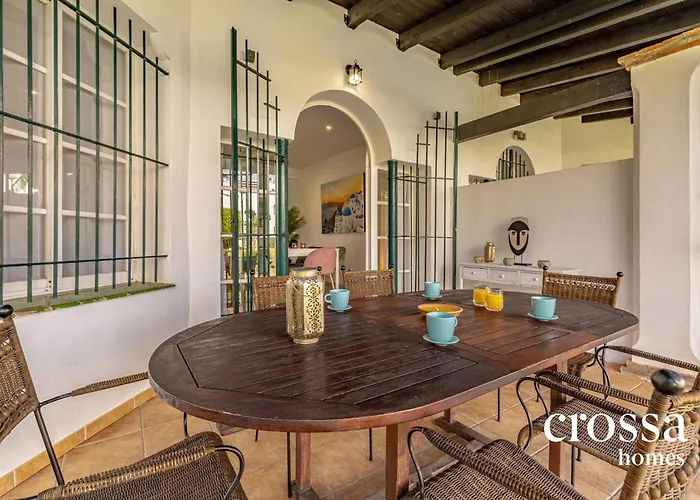 Ferienhaus Chic Dream Home, Rooftop Bbq, 9 Pools, Golf Views *