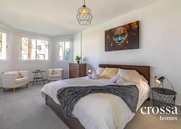 Hébergement de vacances Chic Dream Home, Rooftop Bbq, 9 Pools, Golf Views *