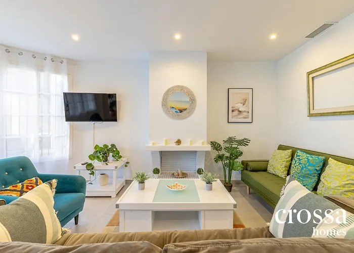 Chic Dream Home, Rooftop Bbq, 9 Pools, Golf Views *