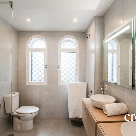 Chic Dream Home, Rooftop Bbq, 9 Pools, Golf Views * Marbella