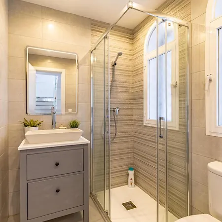 Chic Dream Home, Rooftop Bbq, 9 Pools, Golf Views