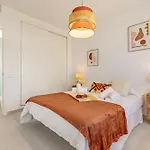 Chic Dream Home, Rooftop Bbq, 9 Pools, Golf Views Hébergement de vacances
