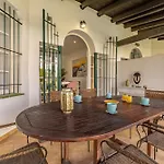 Chic Dream Home, Rooftop Bbq, 9 Pools, Golf Views Hébergement de vacances Marbellac