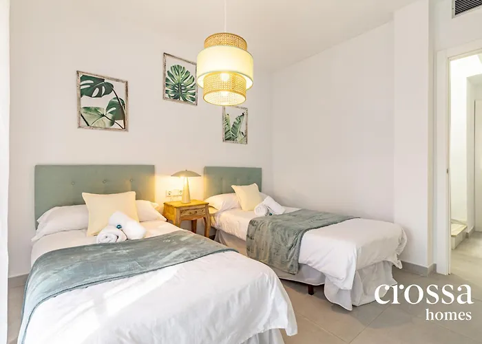 Chic Dream Home, Rooftop Bbq, 9 Pools, Golf Views