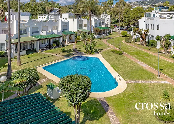 Holiday home Chic Dream Home, Rooftop Bbq, 9 Pools, Golf Views