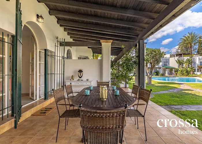 Chic Dream Home, Rooftop Bbq, 9 Pools, Golf Views